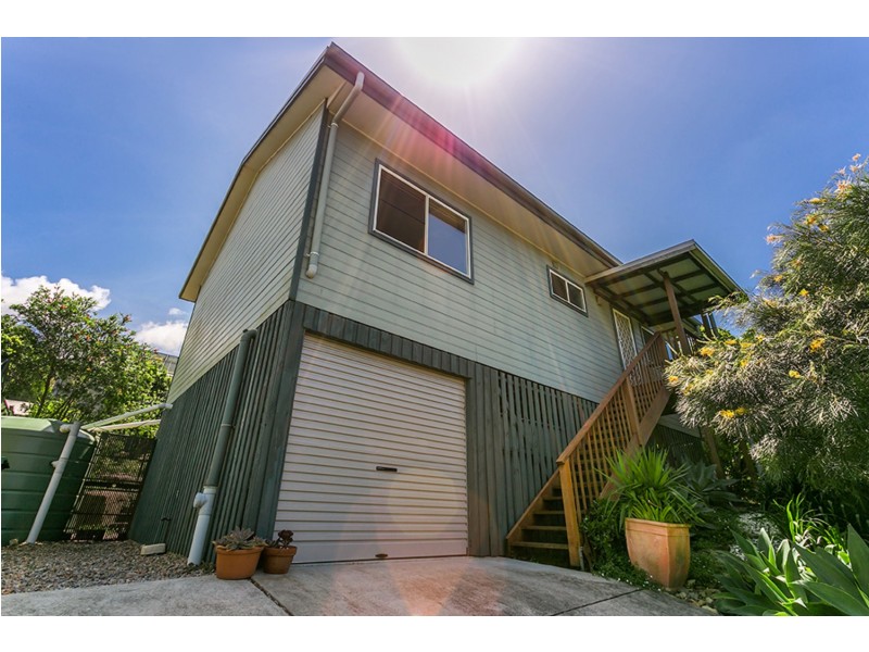 1/2 Palmer Avenue, Ocean Shores NSW 2483