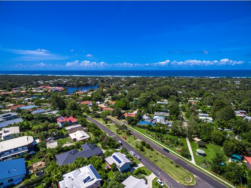 1/2 Palmer Avenue, Ocean Shores NSW 2483