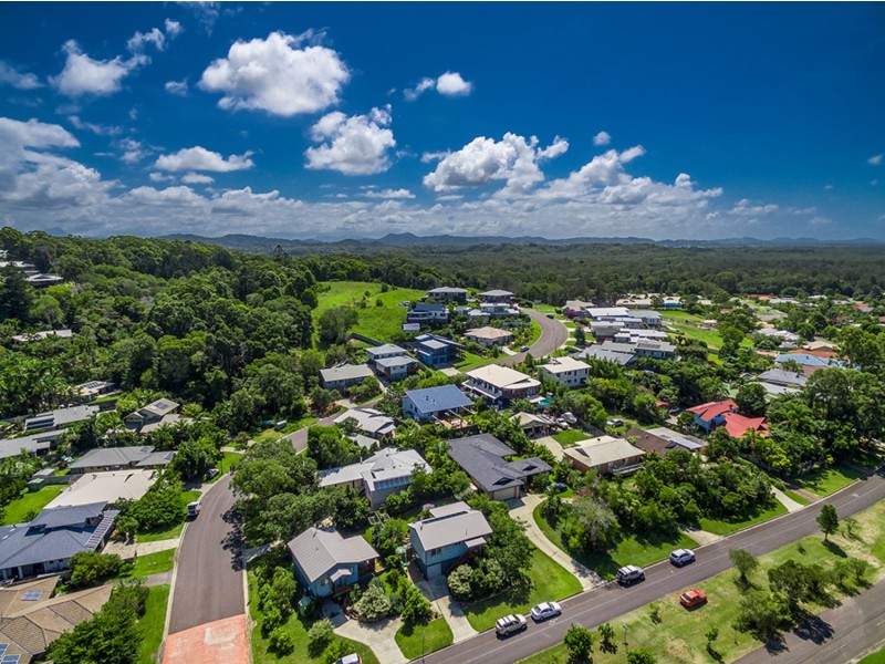 1/2 Palmer Avenue, Ocean Shores NSW 2483