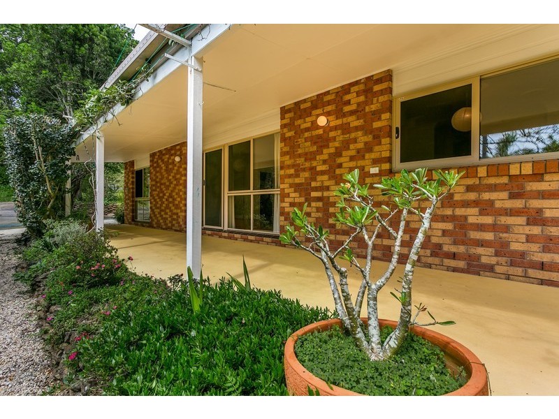 9 Narooma Drive, Ocean Shores NSW 2483