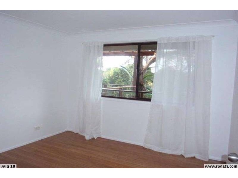 8 Gilba Avenue, Ocean Shores NSW 2483