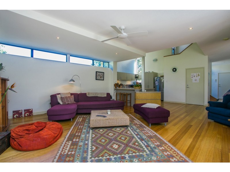 25 Muli Muli Avenue, Ocean Shores NSW 2483