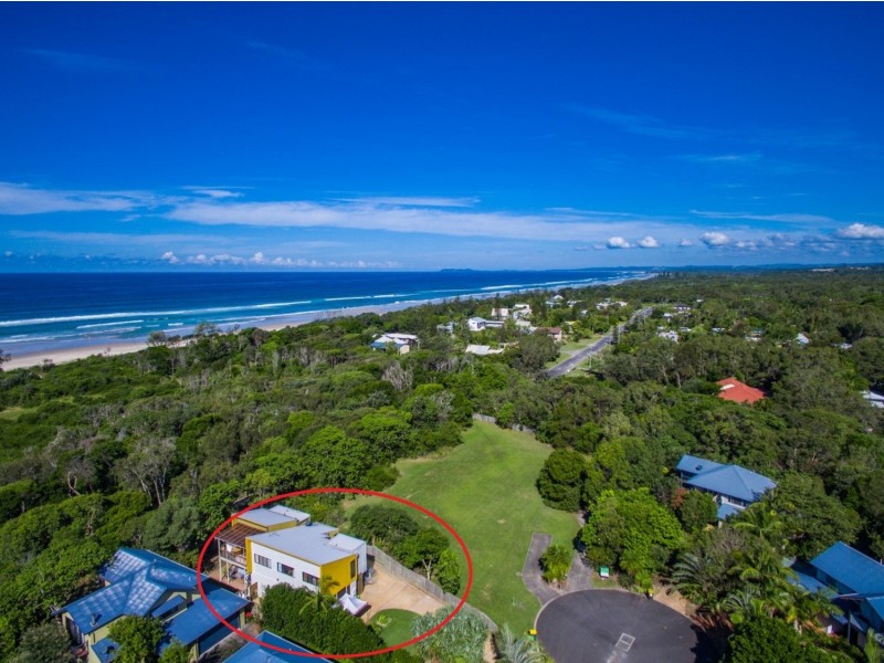 25 Muli Muli Avenue, Ocean Shores NSW 2483