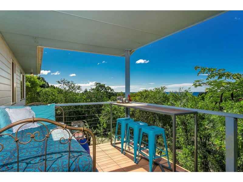 1 Harah Court, Ocean Shores NSW 2483