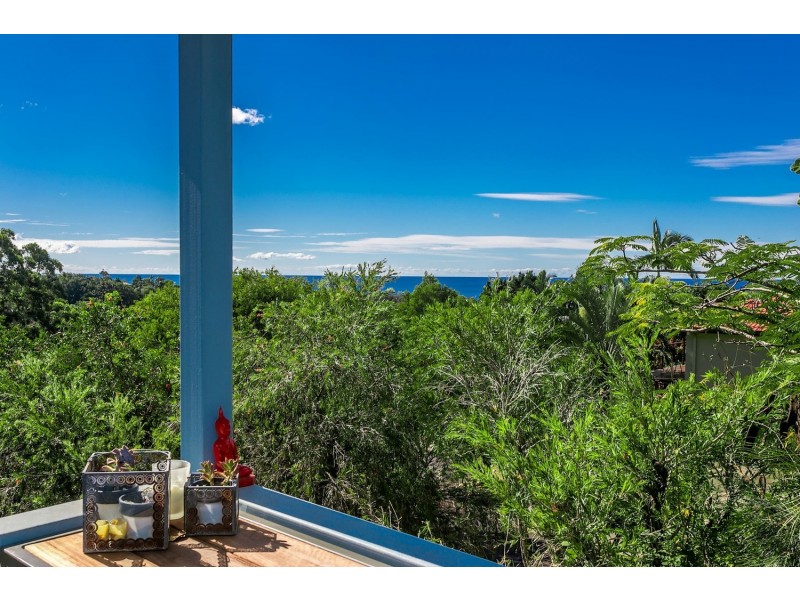 1 Harah Court, Ocean Shores NSW 2483