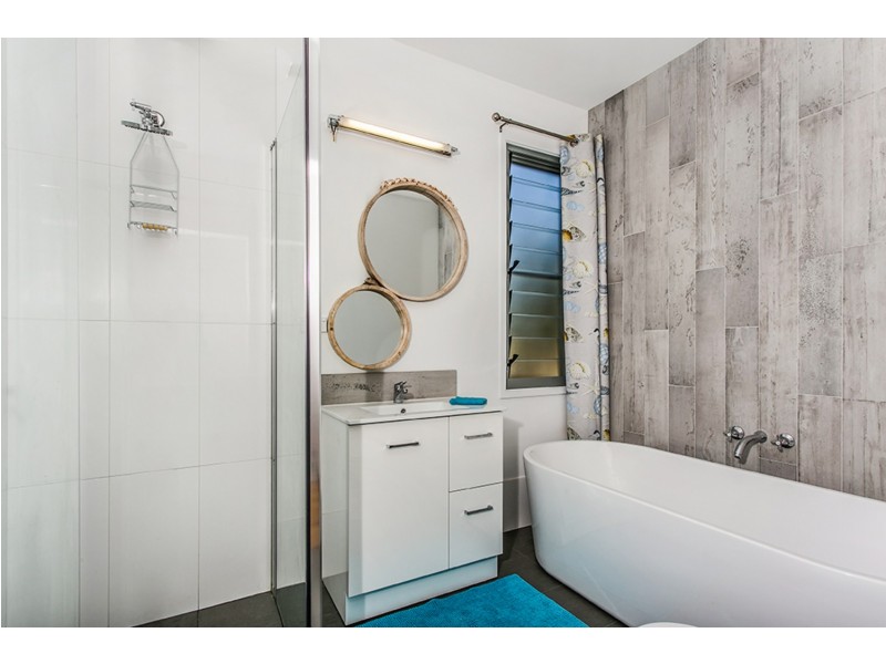 34  Yalla Kool Drive, Ocean Shores NSW 2483