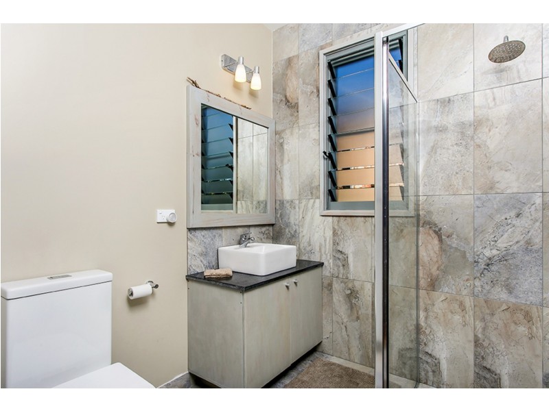 34  Yalla Kool Drive, Ocean Shores NSW 2483