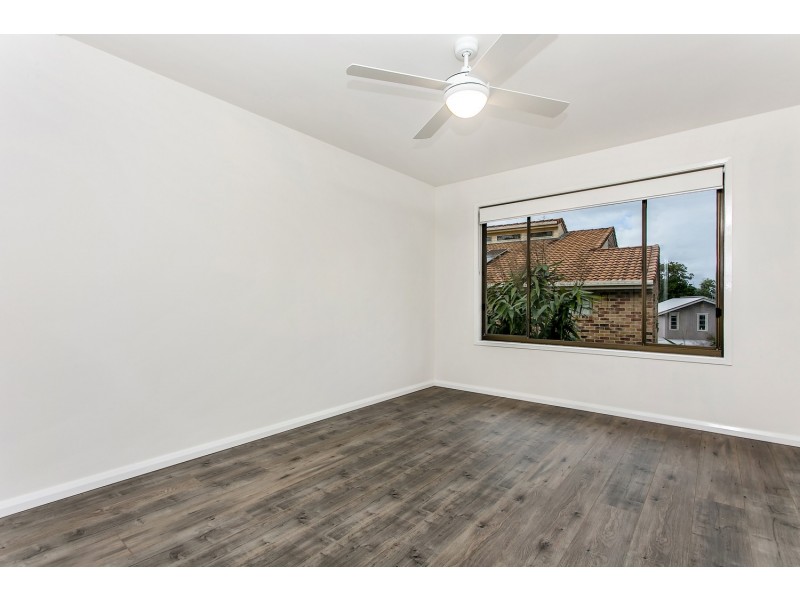 8 Katya Court, Ocean Shores NSW 2483