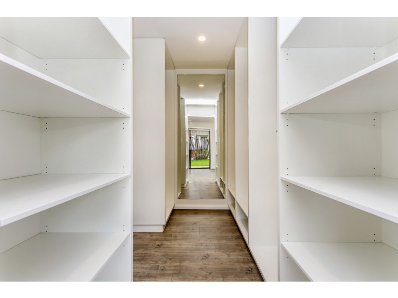 8 Katya Court, Ocean Shores NSW 2483