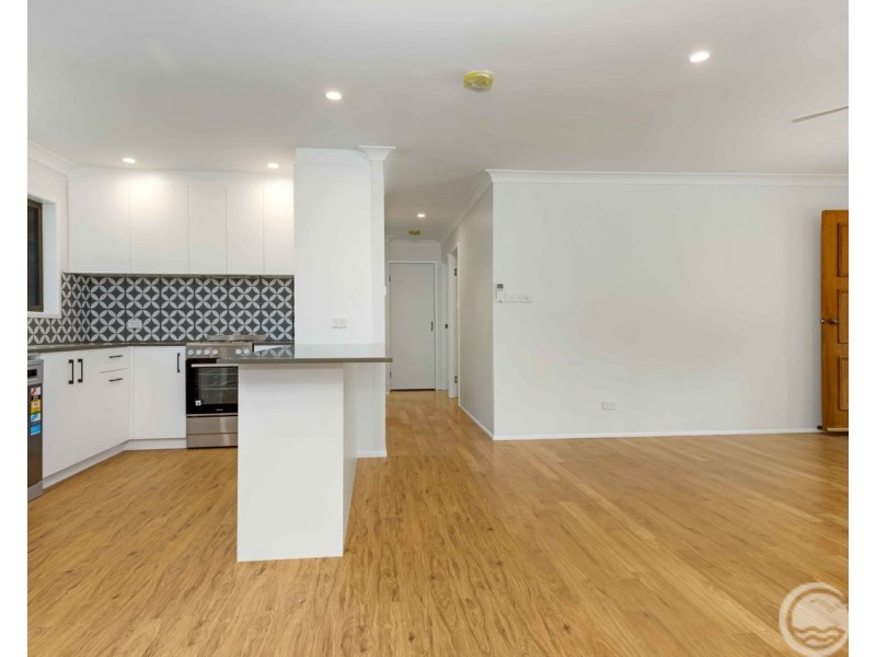 14 Nandroya Avenue, Ocean Shores NSW 2483