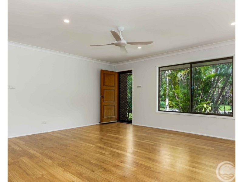 14 Nandroya Avenue, Ocean Shores NSW 2483