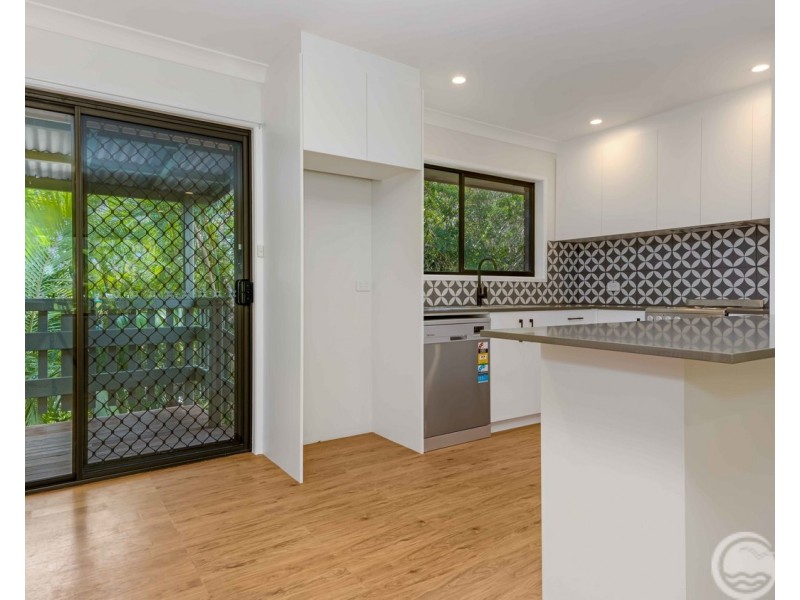 14 Nandroya Avenue, Ocean Shores NSW 2483