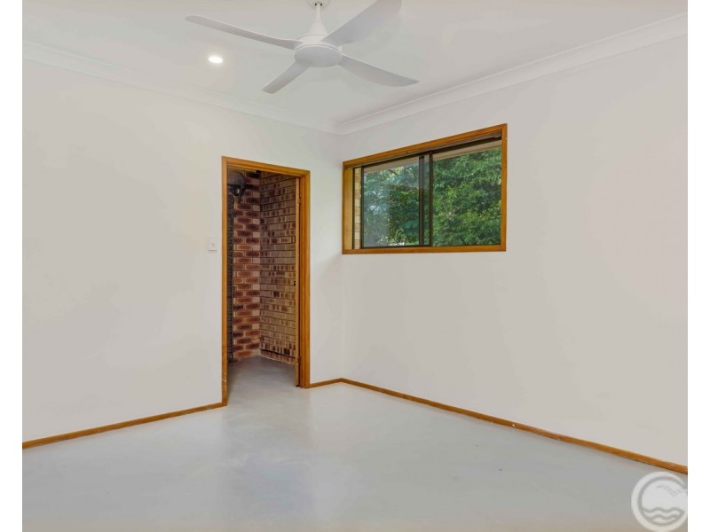 14 Nandroya Avenue, Ocean Shores NSW 2483