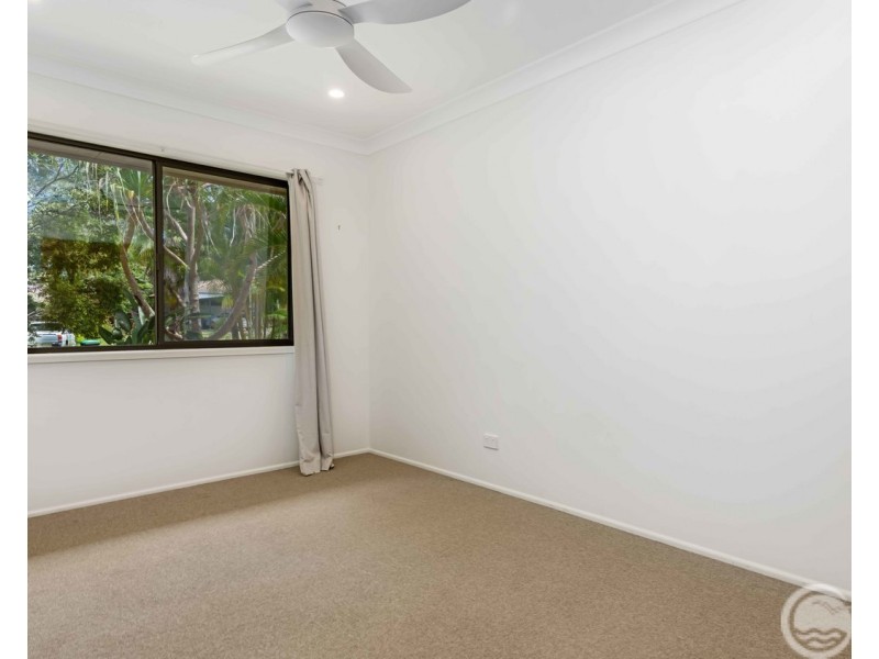 14 Nandroya Avenue, Ocean Shores NSW 2483