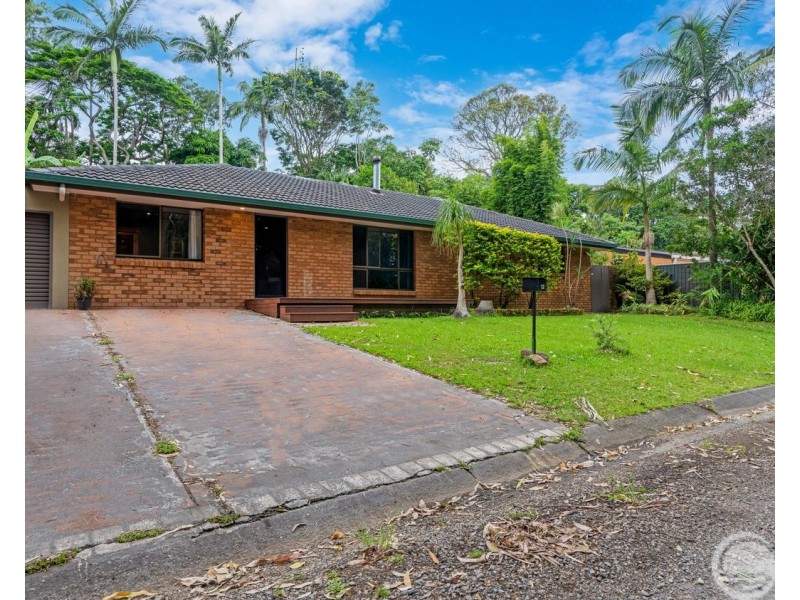 12  Mundarra Avenue, Ocean Shores NSW 2483