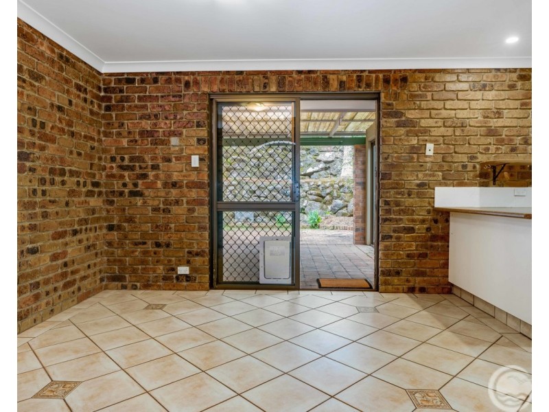 12  Mundarra Avenue, Ocean Shores NSW 2483