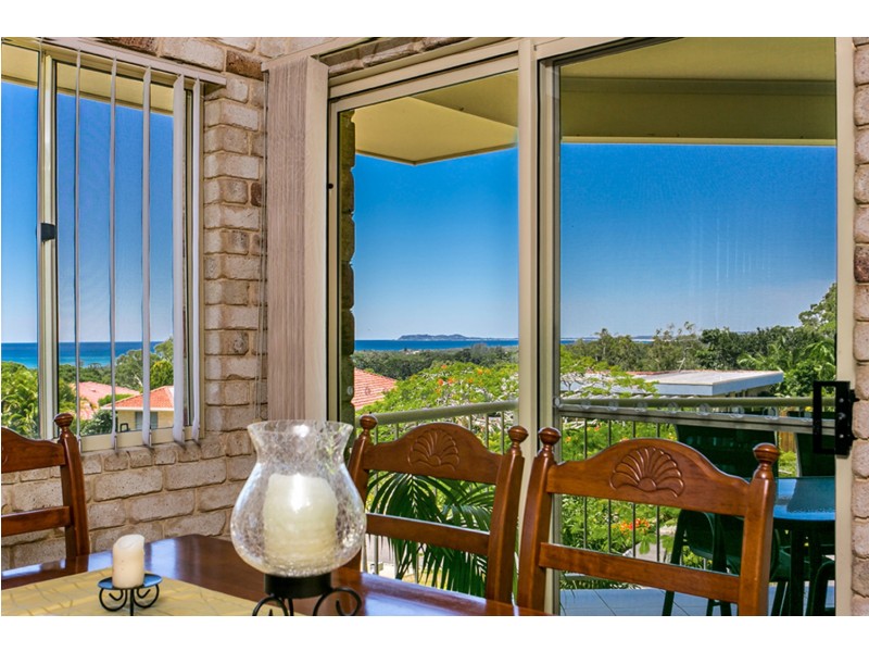 36 Yalla Kool Drive, Ocean Shores NSW 2483