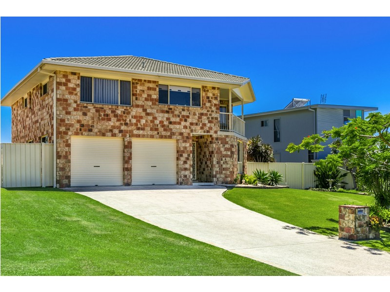 36 Yalla Kool Drive, Ocean Shores NSW 2483