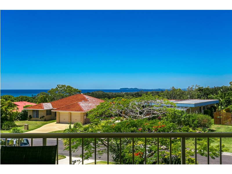 36 Yalla Kool Drive, Ocean Shores NSW 2483