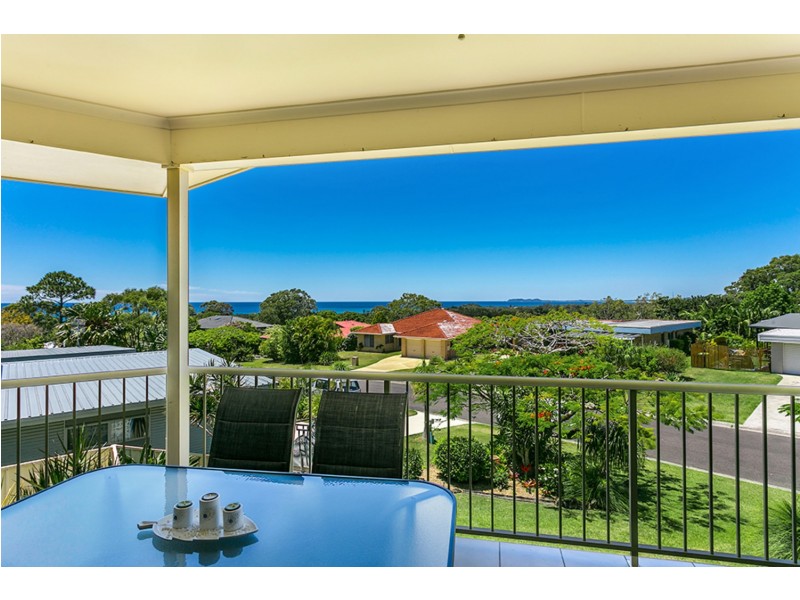 36 Yalla Kool Drive, Ocean Shores NSW 2483