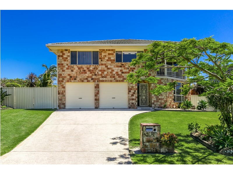 36 Yalla Kool Drive, Ocean Shores NSW 2483