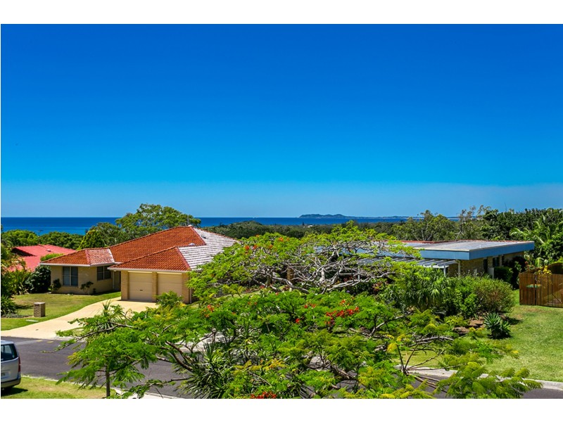 36 Yalla Kool Drive, Ocean Shores NSW 2483