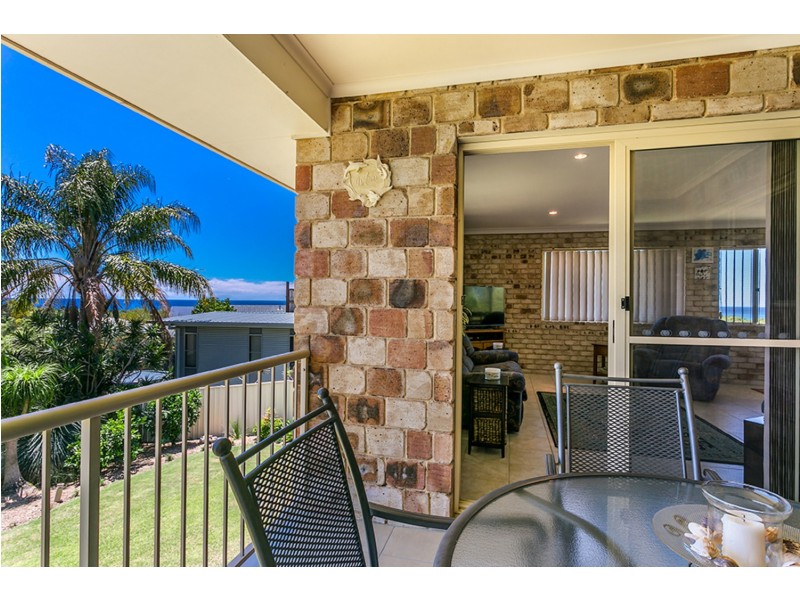 36 Yalla Kool Drive, Ocean Shores NSW 2483