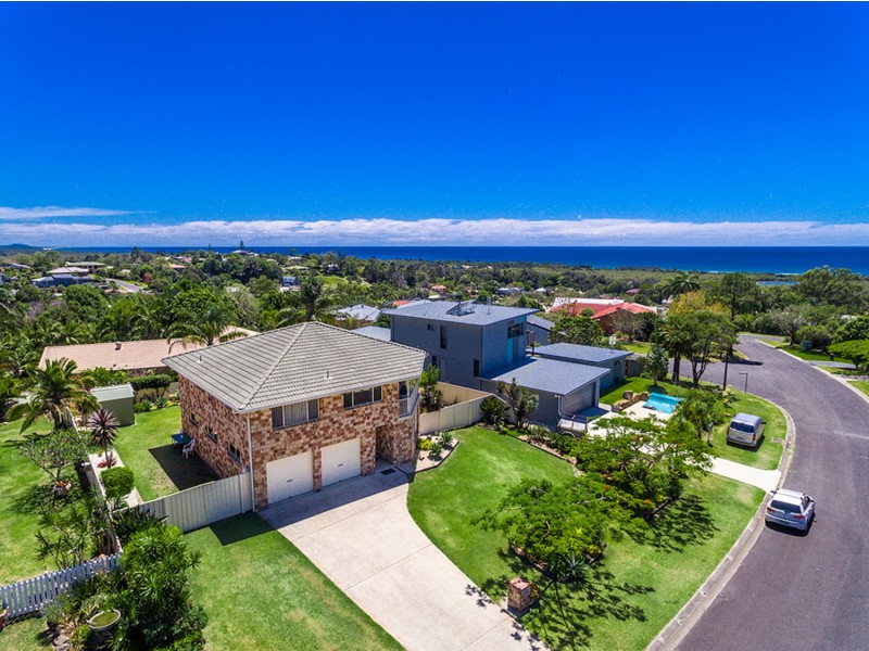 36 Yalla Kool Drive, Ocean Shores NSW 2483