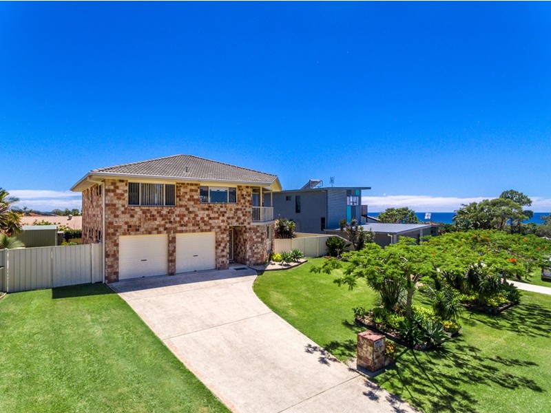 36 Yalla Kool Drive, Ocean Shores NSW 2483