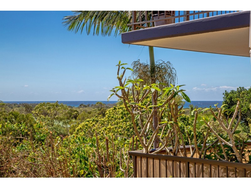 1/5 Jarrah Crescent, Ocean Shores NSW 2483