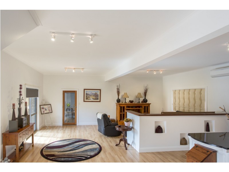 28 warrambool  rd, Ocean Shores NSW 2483