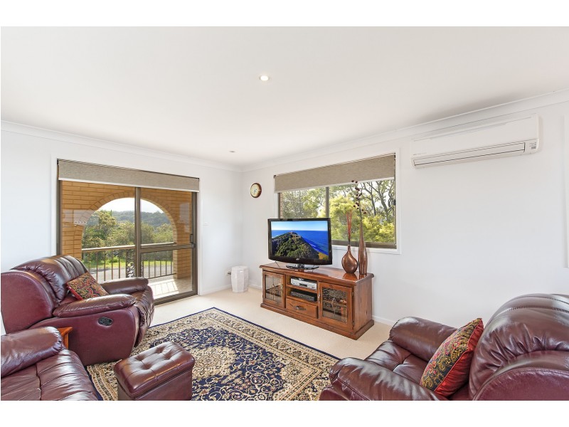 28 warrambool  rd, Ocean Shores NSW 2483