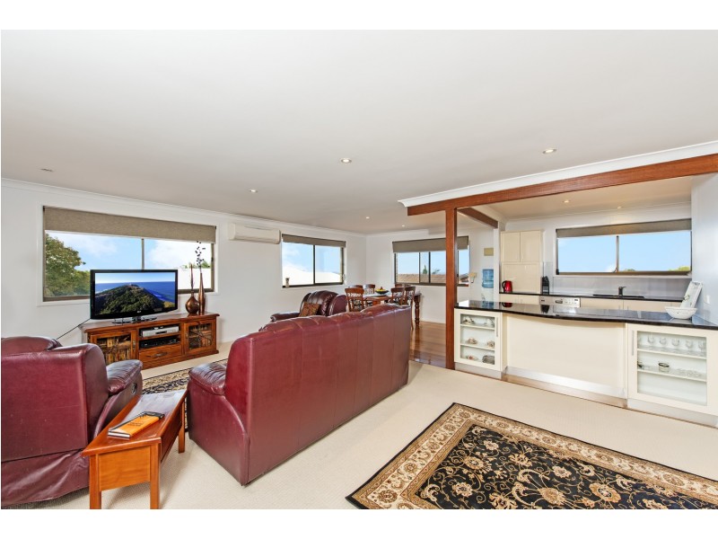 28 warrambool  rd, Ocean Shores NSW 2483