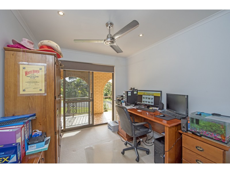 28 warrambool  rd, Ocean Shores NSW 2483