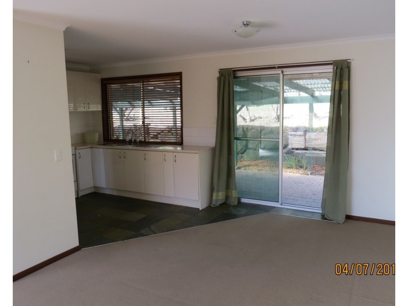 9 Kiyung Court, Ocean Shores NSW 2483