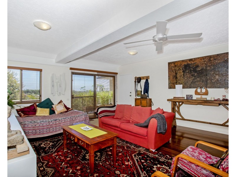 1/5 Jarrah Crescent, Ocean Shores NSW 2483