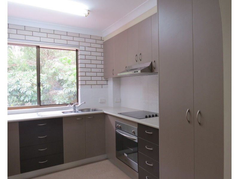 4/2 Durroon Court, Ocean Shores NSW 2483