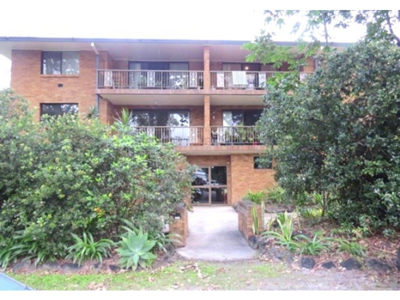 1/4 Bindaree Way, Ocean Shores NSW 2483