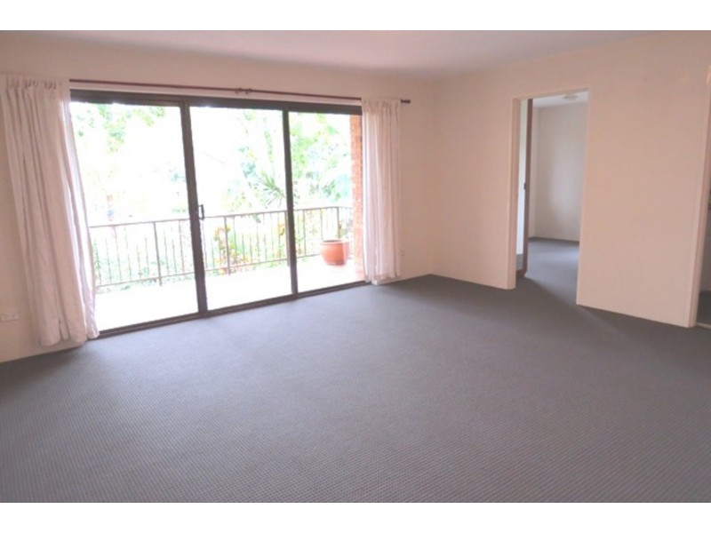 1/4 Bindaree Way, Ocean Shores NSW 2483