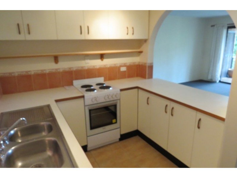 1/4 Bindaree Way, Ocean Shores NSW 2483