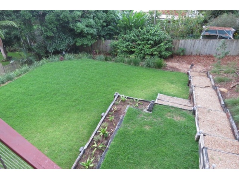 10 Bulgoon Crescent, Ocean Shores NSW 2483