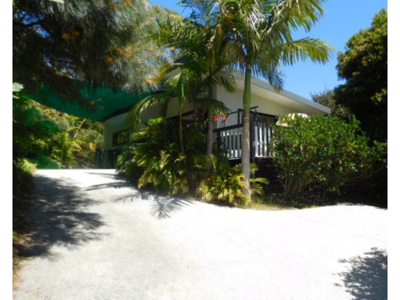 31 Coomburra Crescent, Ocean Shores NSW 2483