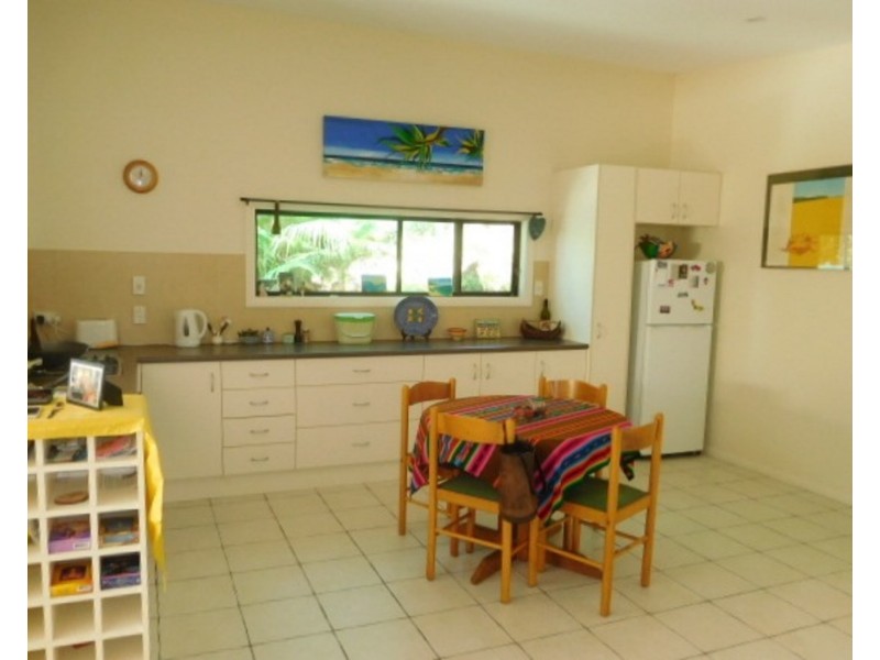 31 Coomburra Crescent, Ocean Shores NSW 2483