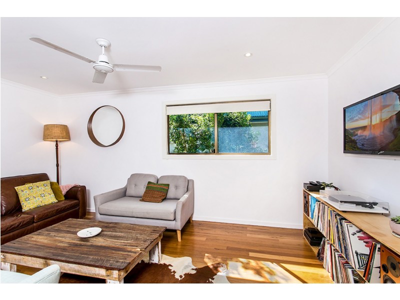 8 Elizabeth Avenue, South Golden Beach NSW 2483