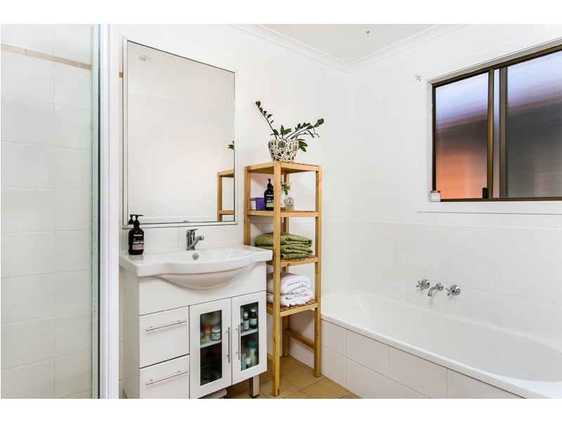 8 Elizabeth Avenue, South Golden Beach NSW 2483