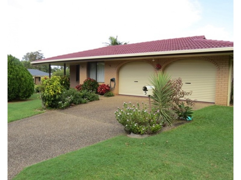 5 Goondooloo Drive, Ocean Shores NSW 2483