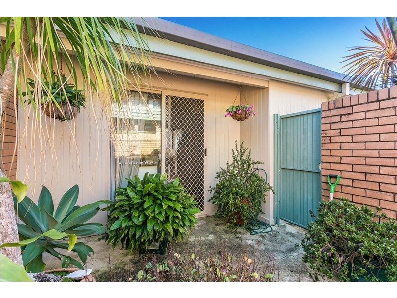 13/2 Langi Place, Ocean Shores NSW 2483