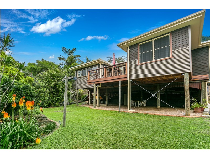14 Yamble Drive, Ocean Shores NSW 2483