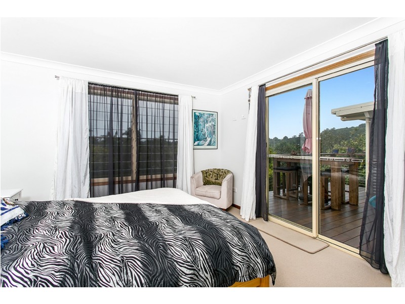 14 Yamble Drive, Ocean Shores NSW 2483