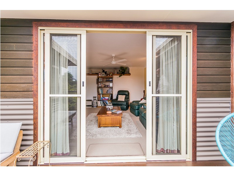 14 Yamble Drive, Ocean Shores NSW 2483